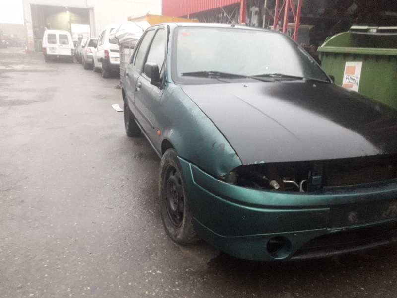 ford fiesta berlina (dx) del año 1999