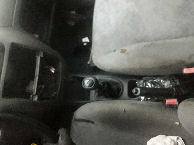 ford fiesta berlina (dx) del año 1999