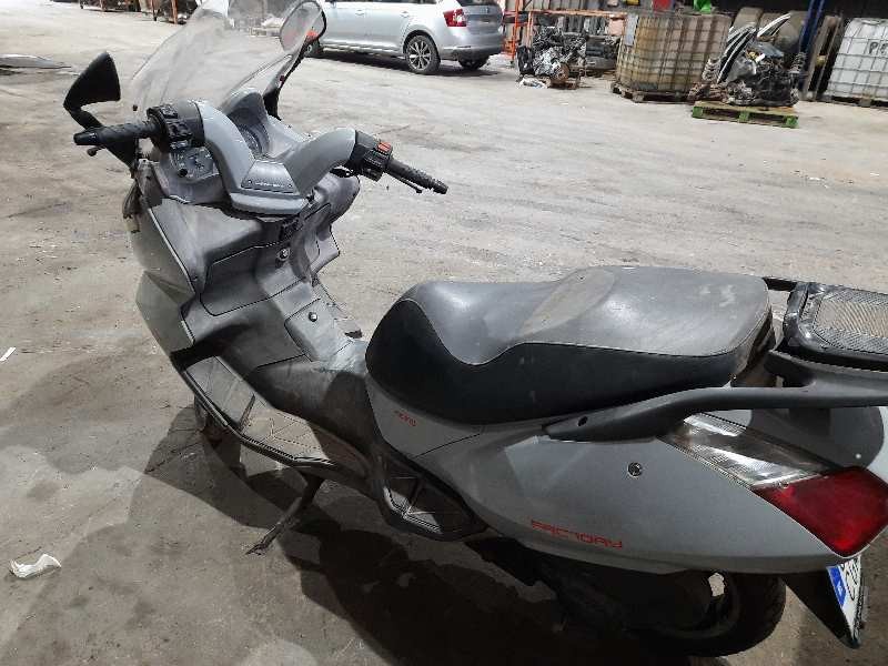 aprilia atlantic 200 del año 2003