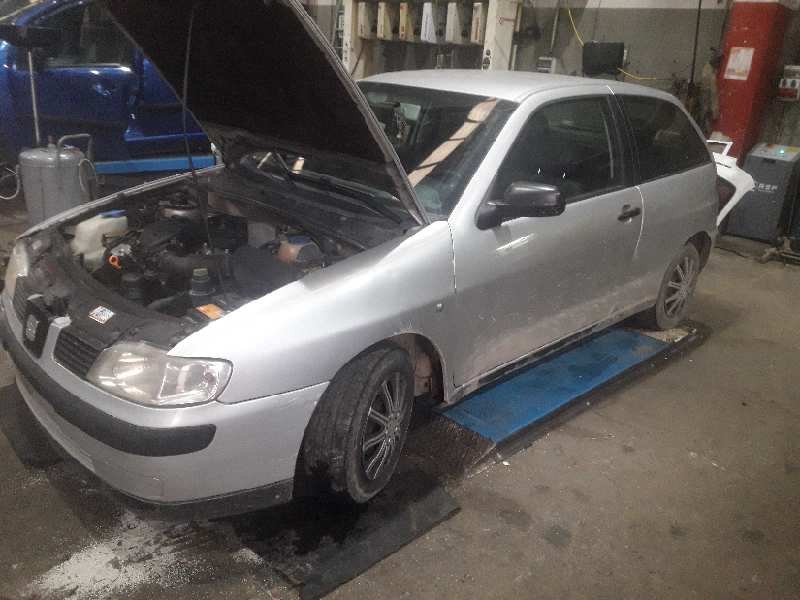 seat ibiza (6k1) del año 2000