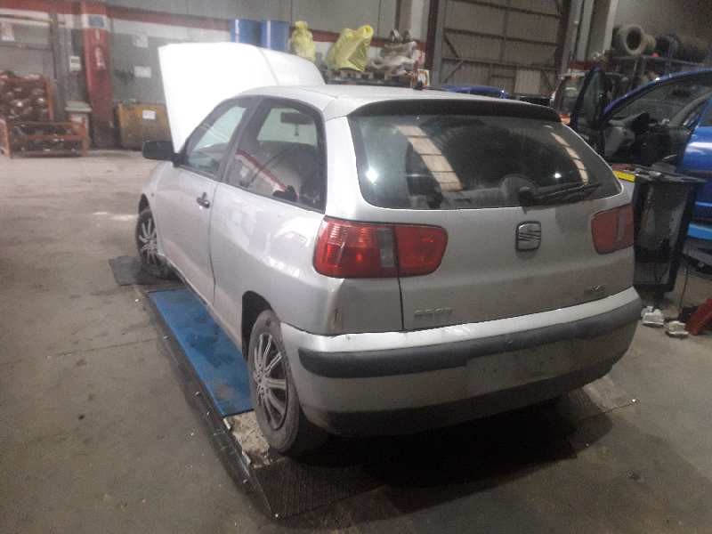 seat ibiza (6k1) del año 2000