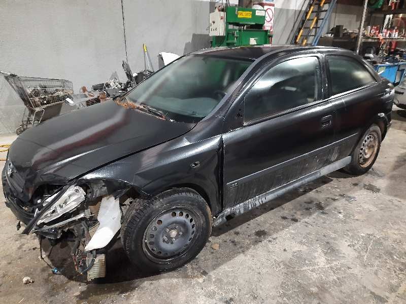 opel astra g berlina del año 2002