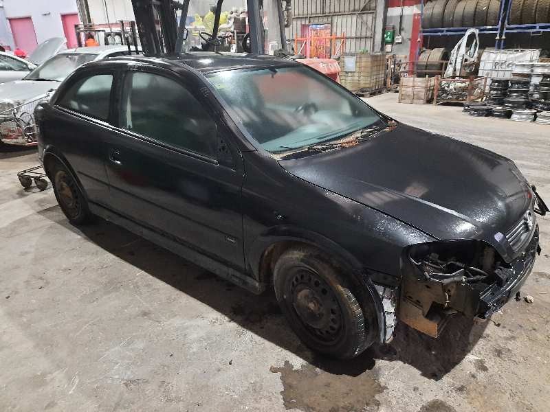 opel astra g berlina del año 2002