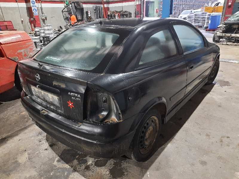 opel astra g berlina del año 2002