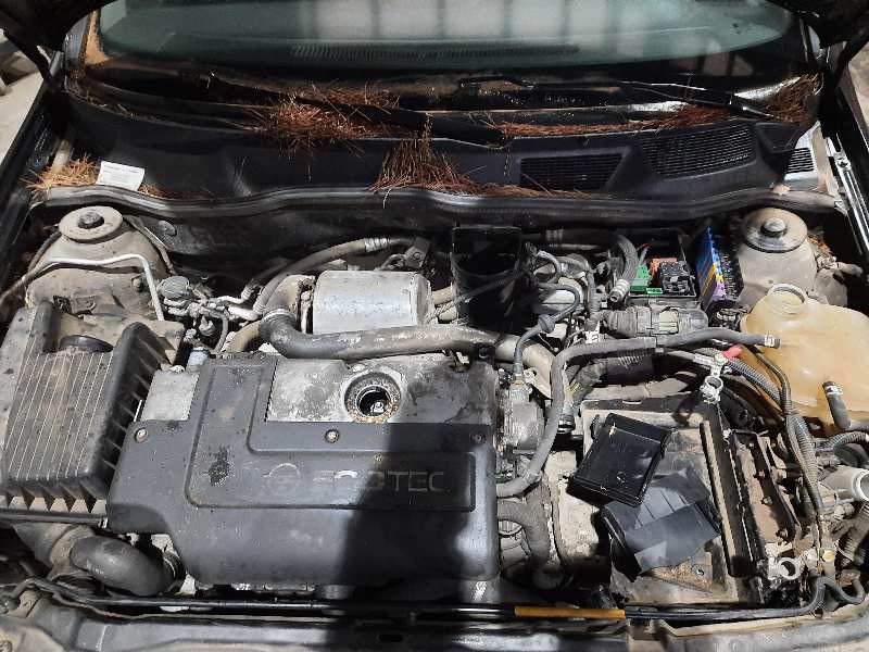 opel astra g berlina del año 2002