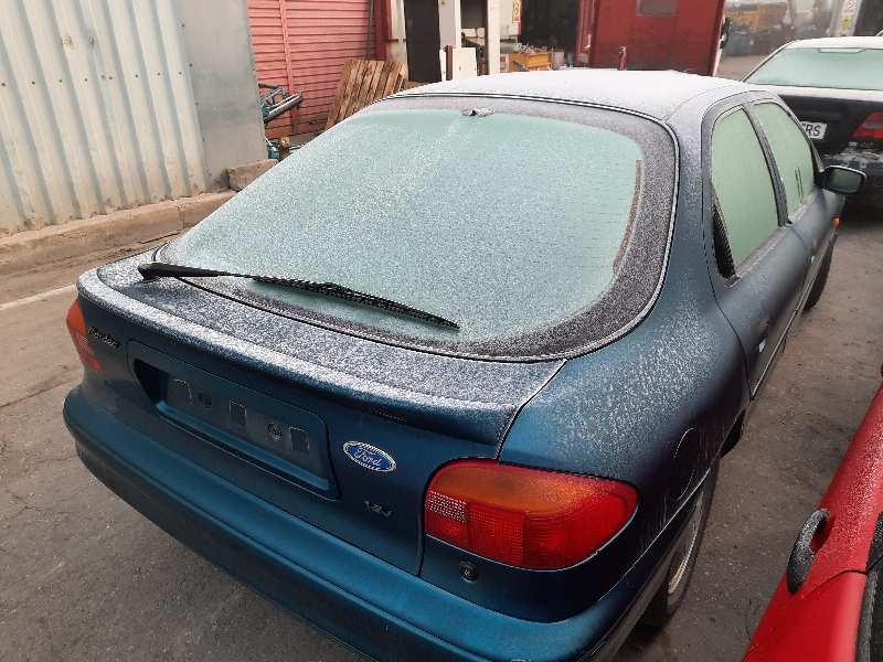 ford mondeo berlina/familiar (fd) del año 1993