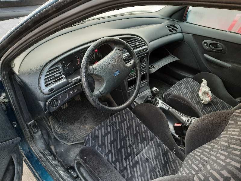 ford mondeo berlina/familiar (fd) del año 1993
