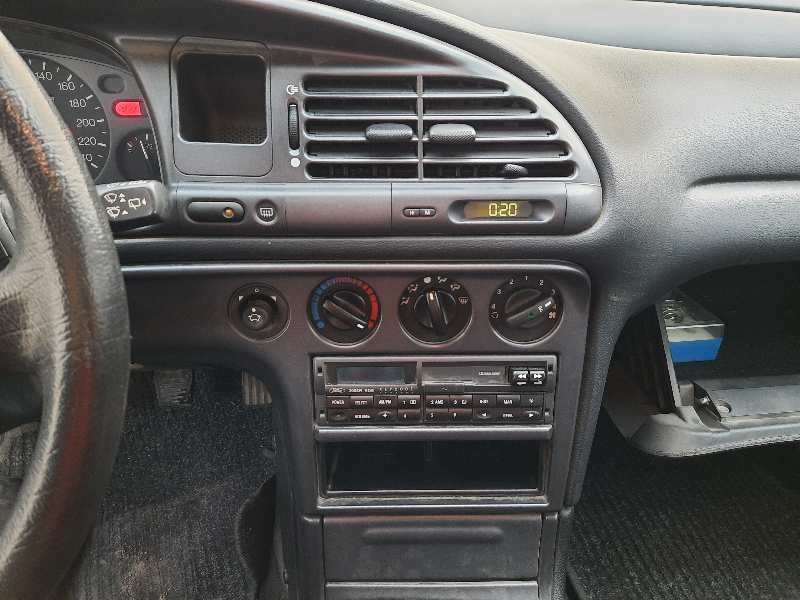ford mondeo berlina/familiar (fd) del año 1993