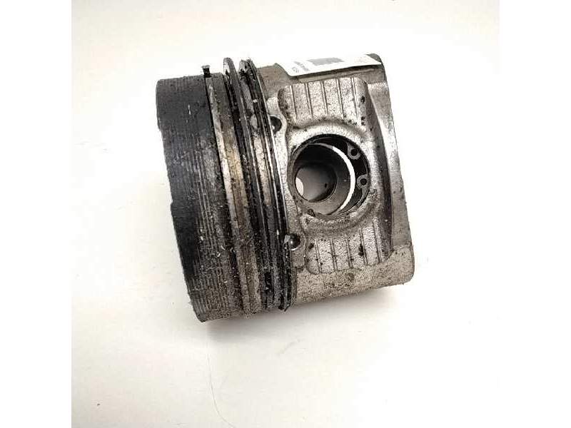 Recambio de piston para nissan serena (c23m) referencia OEM IAM   48267