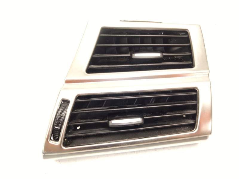Recambio de aireador derecho para bmw x5 (e70) xdrive 30 d referencia OEM IAM 9227768  