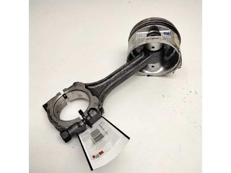 Recambio de biela para nissan serena (c23m) referencia OEM IAM 1704M5401  48268