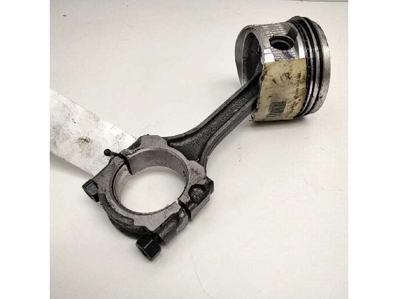 Recambio de biela para nissan serena (c23m) referencia OEM IAM 1704M5401  48268