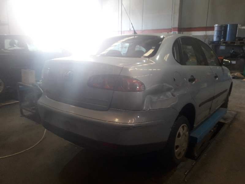 seat cordoba berlina (6l2) del año 2003