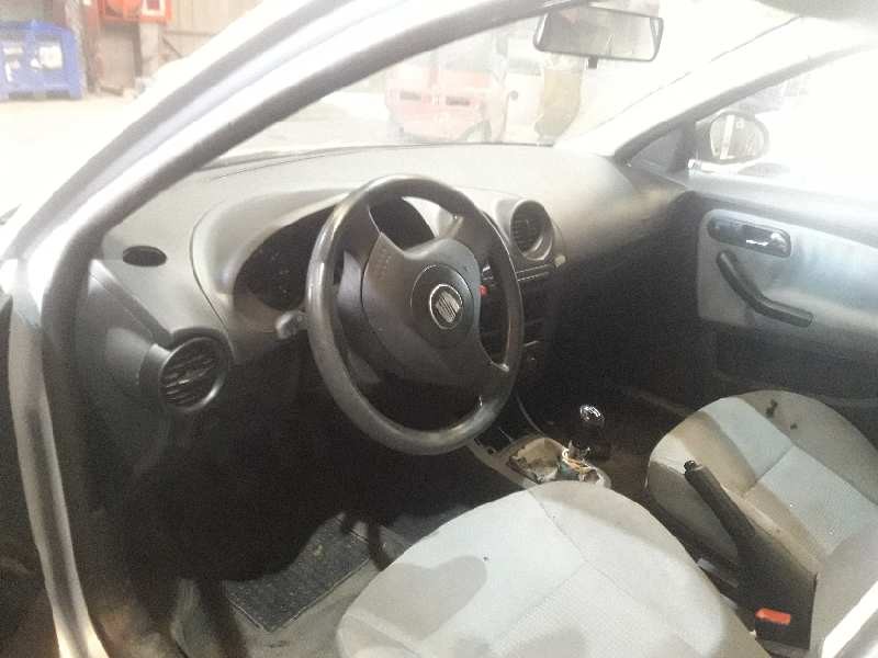 seat cordoba berlina (6l2) del año 2003