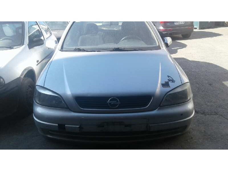 opel astra g berlina del año 1998