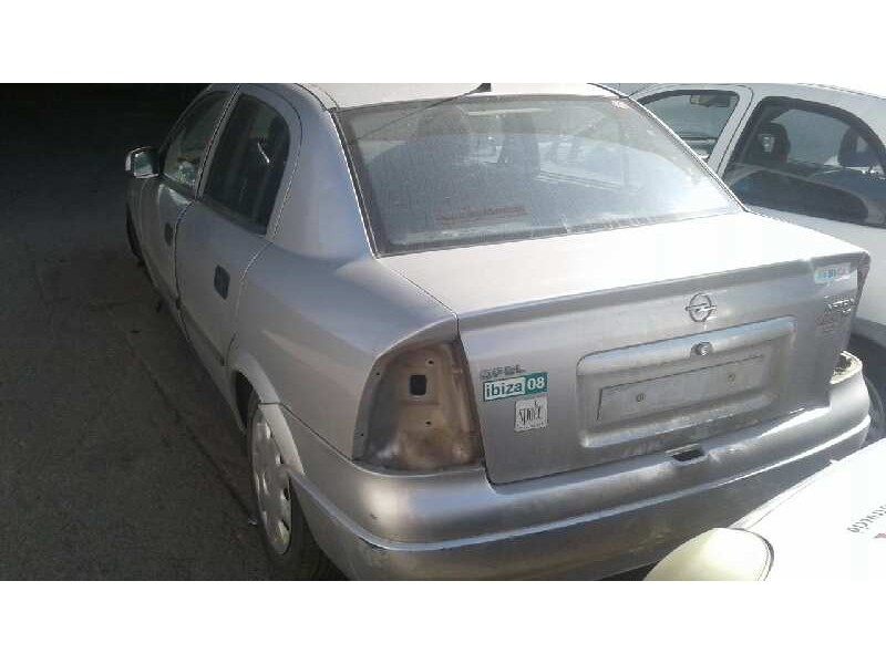 opel astra g berlina del año 1998