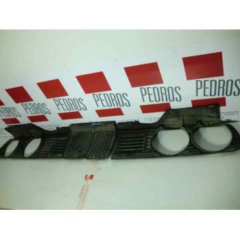Recambio de rejilla delantera para chrysler voyager (es) 2.5 turbodiesel referencia OEM IAM   48454