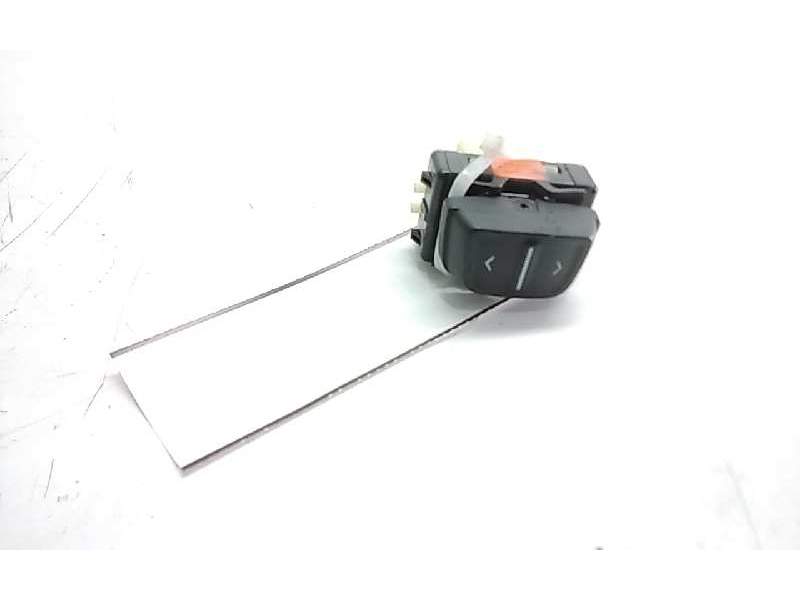 Recambio de mando elevalunas delantero izquierdo para dacia sandero laureate referencia OEM IAM 254214937R  