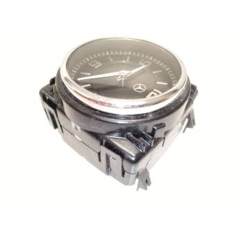Recambio de reloj para mercedes-benz clase e (w213) e 220 d (213.004) referencia OEM IAM A2138272000  