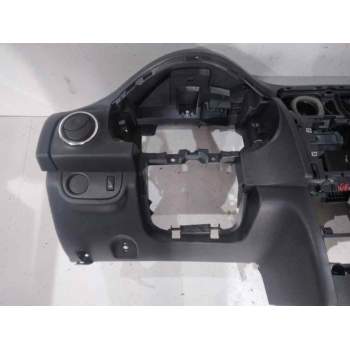 Recambio de salpicadero para dacia sandero laureate referencia OEM IAM   