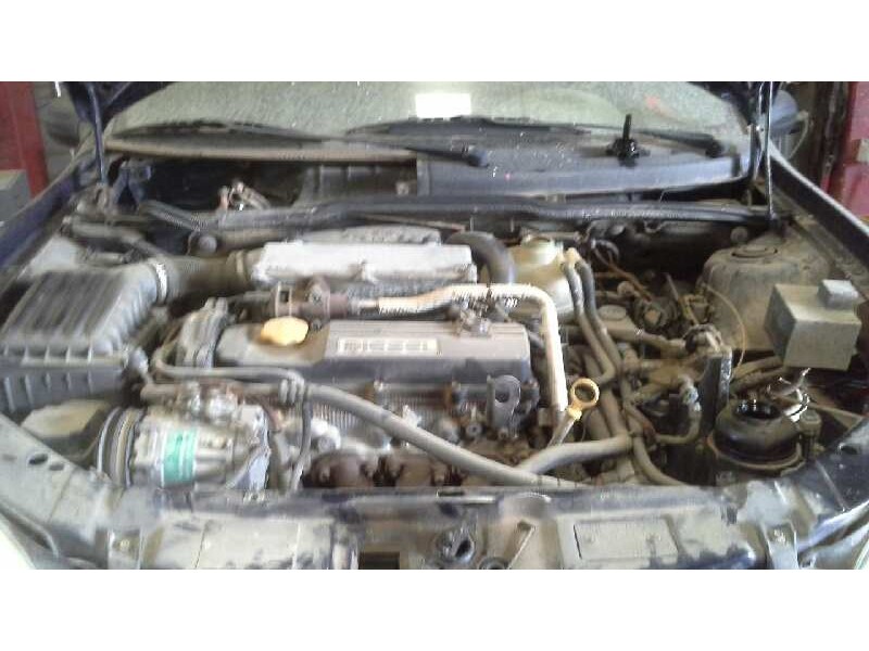 opel corsa b del año 2000