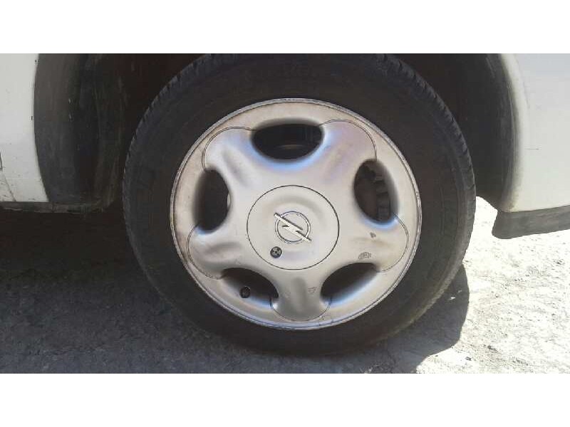 opel corsa b del año 1997