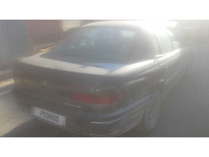 opel omega b del año 1995