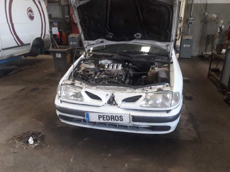 renault megane i berlina hatchback (ba0) del año 1997