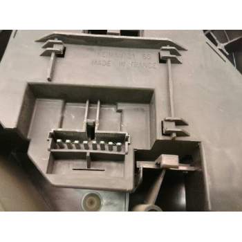 Recambio de piloto trasero izquierdo para renault 19 hatchback (b/c53) 1.4 referencia OEM IAM 7701033781  
