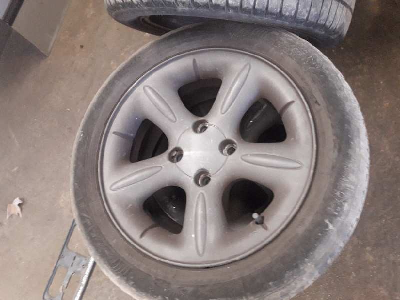 citroen xsara berlina del año 2003