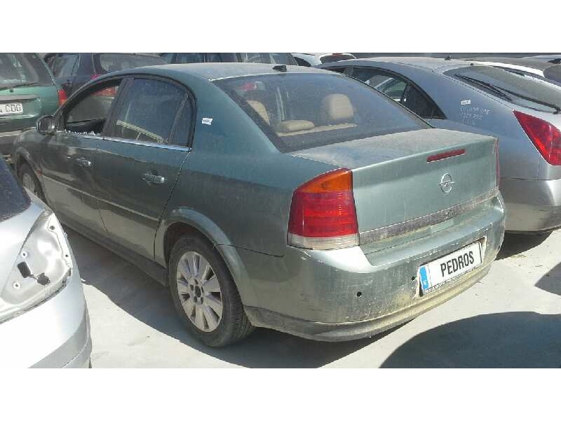 opel vectra c berlina del año 2003