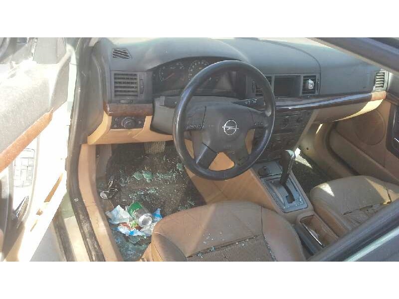 opel vectra c berlina del año 2003