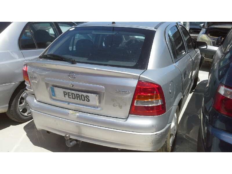 opel astra g berlina del año 1998