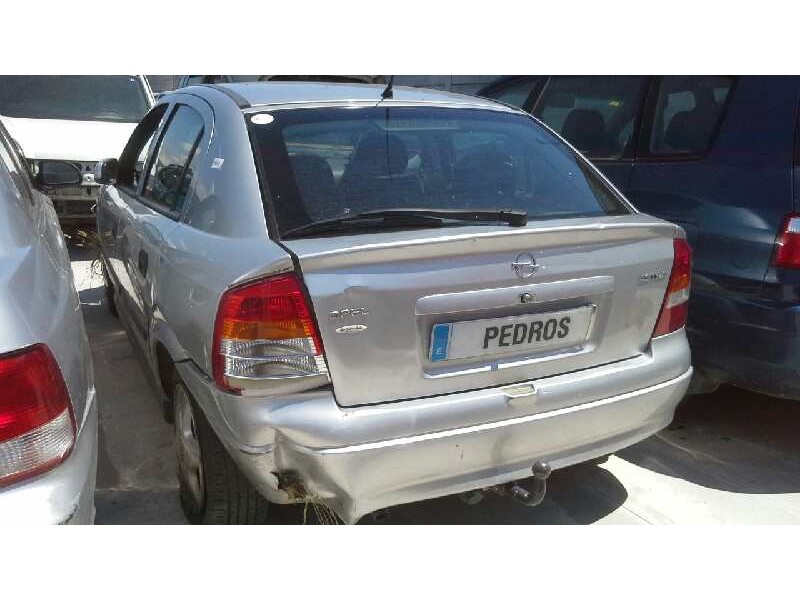 opel astra g berlina del año 1998