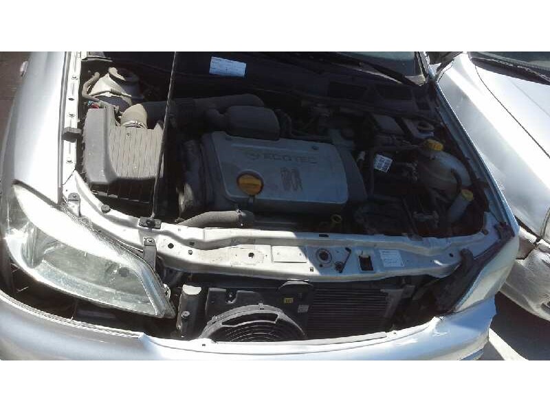 opel astra g berlina del año 1998