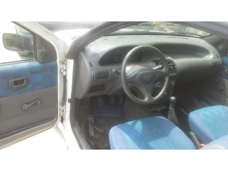 fiat punto berlina (176) del año 1998