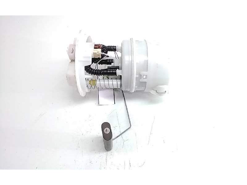 Recambio de aforador para dacia sandero laureate referencia OEM IAM 172021904R  