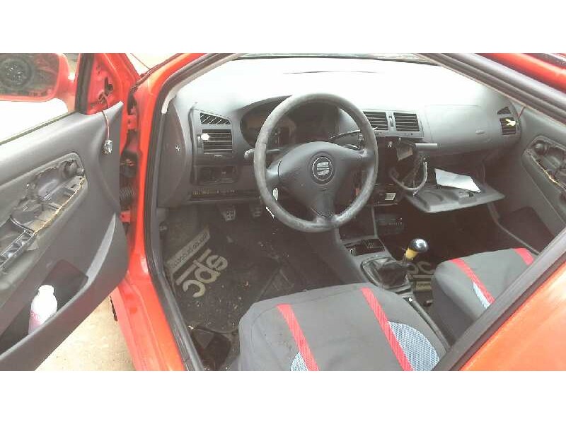 seat ibiza (6k1) del año 2001