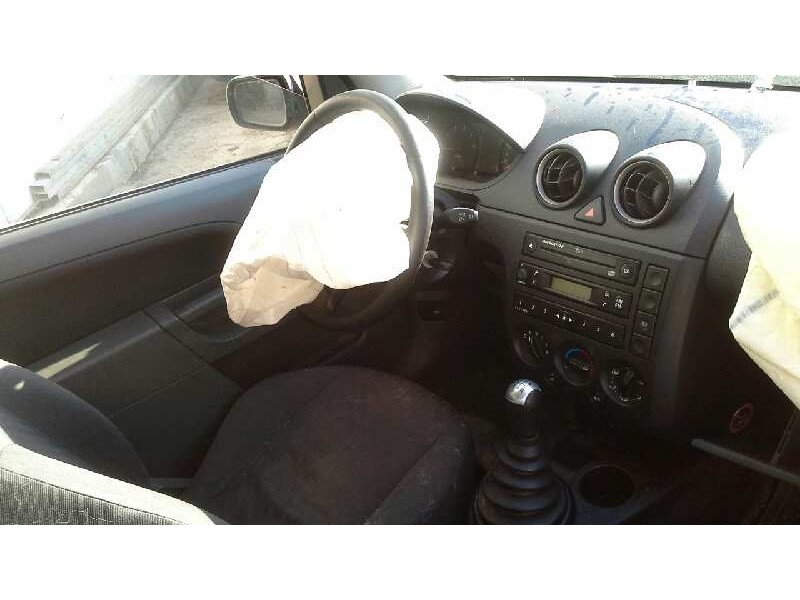 ford fiesta (cbk) del año 2003