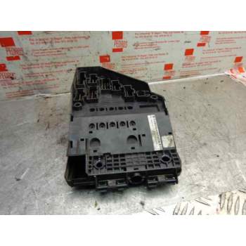 Recambio de caja fusibles para mg serie 25 (rf) classic (5-ptas.) referencia OEM IAM YQE103720  