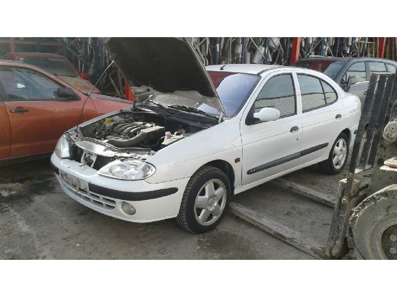 renault megane i classic (la0) del año 2000