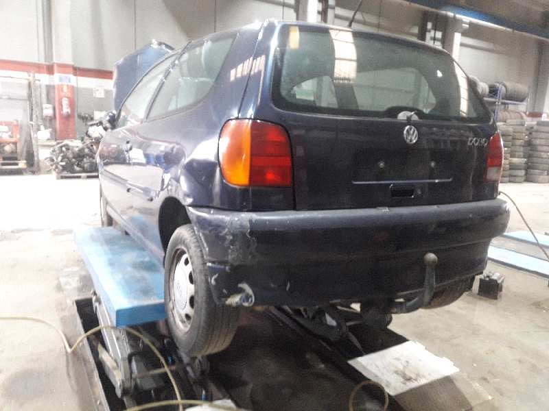 volkswagen polo berlina (6n1) del año 1996