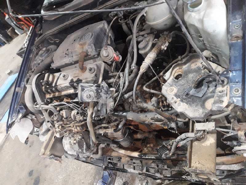 volkswagen polo berlina (6n1) del año 1996