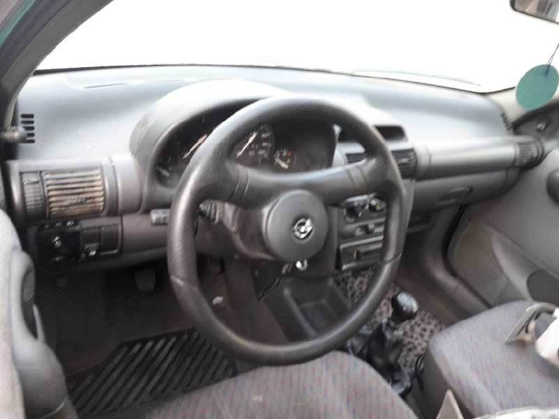 opel corsa b del año 1995