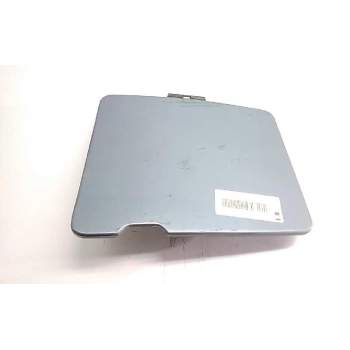Recambio de tapa exterior combustible para land rover range rover vogue turbo diesel referencia OEM IAM   