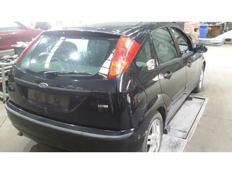 ford focus berlina (cak) del año 2005