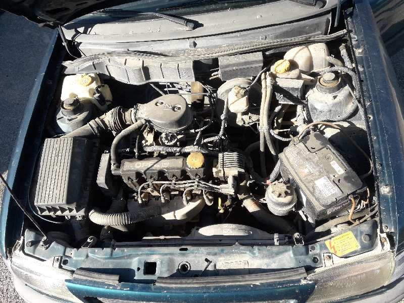 opel astra f berlina del año 1997