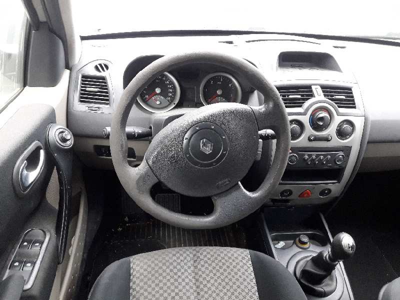 renault megane ii berlina 5p del año 2004