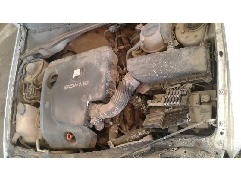 seat ibiza (6k1) del año 2001