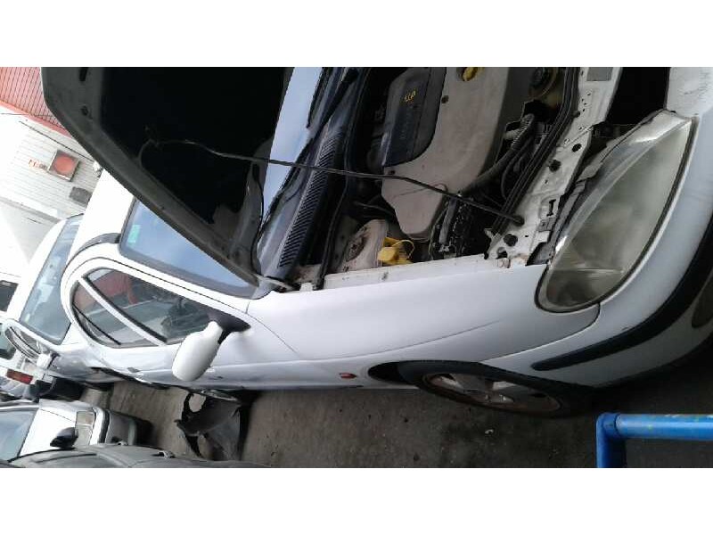 renault megane i classic (la0) del año 2000